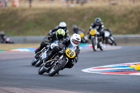 IH_NGRRC_Thruxton_100024