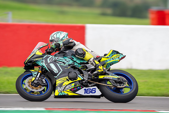 IH_NGRRC_Donington_110924