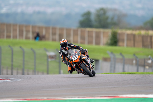 IH_NGRRC_Donington_110697
