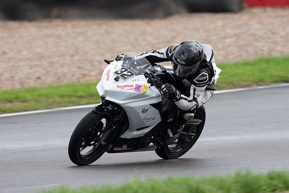 IH_NGRRC_Donington_115126