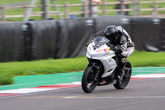 IH_NGRRC_Donington_115901