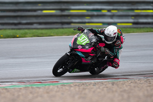 IH_NGRRC_Donington_115057