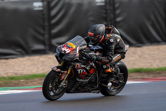 IH_NGRRC_Donington_115032