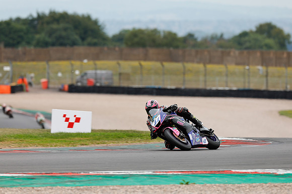 IH_NG_Donington Park_147045