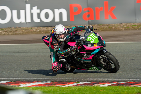 IH_NGRRC_Oulton Park_127851