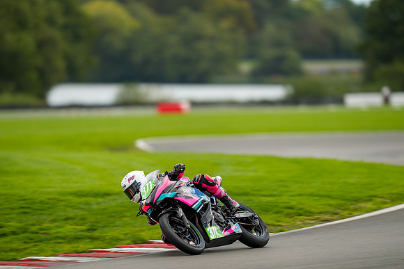 IH_NGRRC_Oulton Park_130191