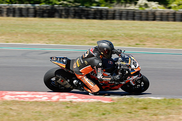 IH_NG_Snetterton_035407