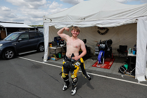 IH_NG_Donington Park_141649
