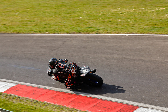IH_NG_Cadwell Park_110425_001908