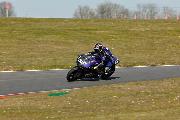 IH_NG_Cadwell Park_110425_004678