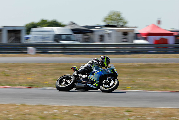 IH_NG_Snetterton_041062