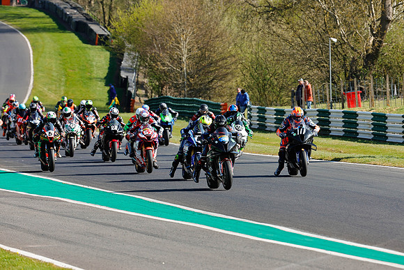 IH_NG_Cadwell Park_130425_012740