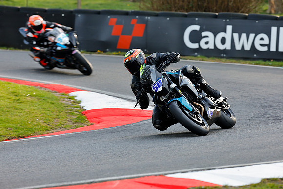 IH_NG_Cadwell Park_120425_011810