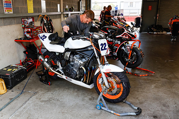 IH_NG_Donington Park_141530