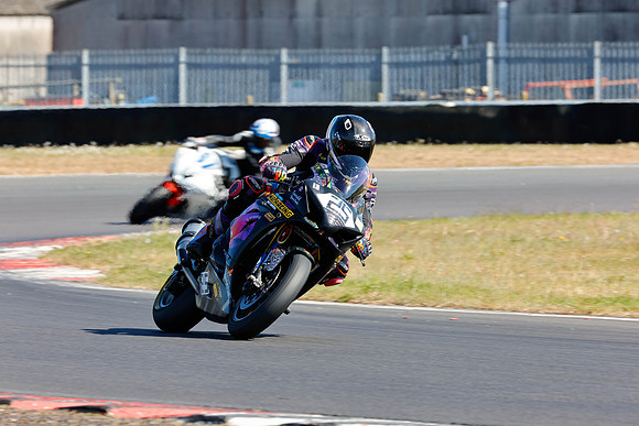 IH_NG_Snetterton_036860