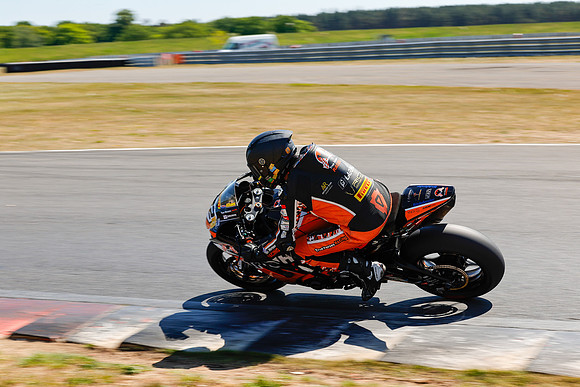 IH_NG_Snetterton_038401