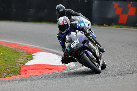 IH_NG_Cadwell Park_120425_011492