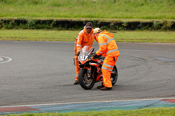 IH_NG_Pembrey_055608