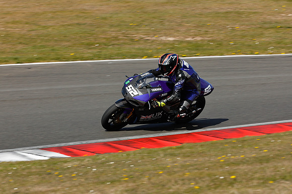 IH_NG_Cadwell Park_110425_004688