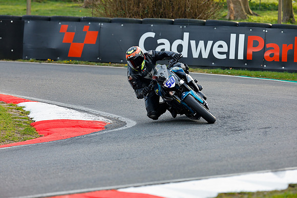 IH_NG_Cadwell Park_120425_011804