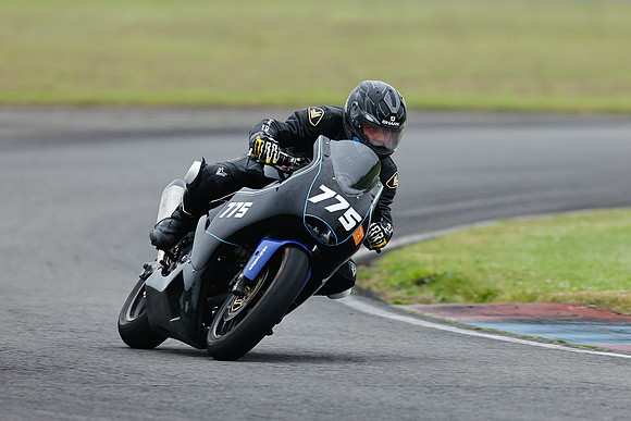 IH_NG_Pembrey_050631