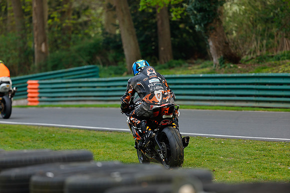 IH_NG_Cadwell Park_120425_012088
