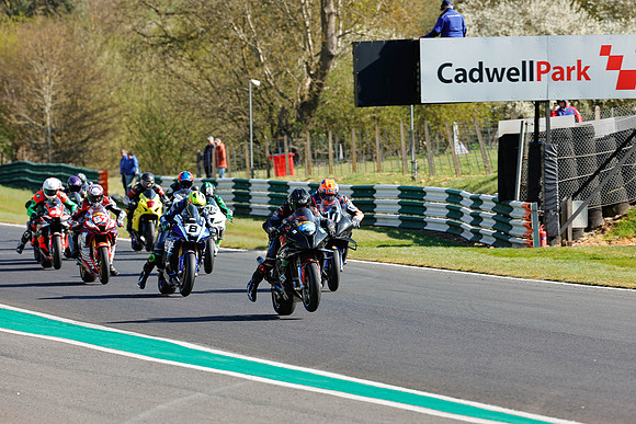 IH_NG_Cadwell Park_130425_012747
