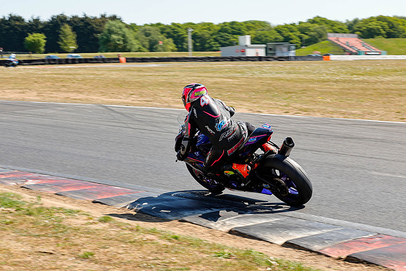 IH_NG_Snetterton_038170
