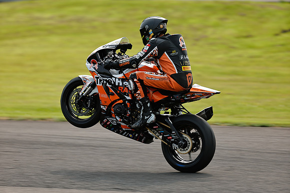 IH_NG_Pembrey_057168