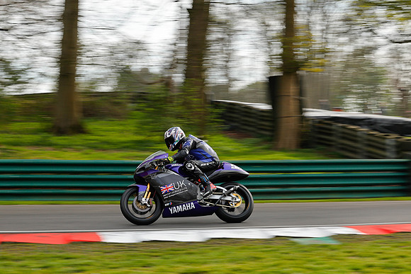 IH_NG_Cadwell Park_120425_010416