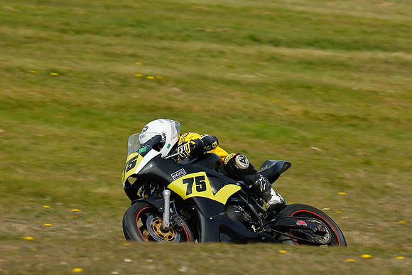 IH_NG_Cadwell Park_120425_009379