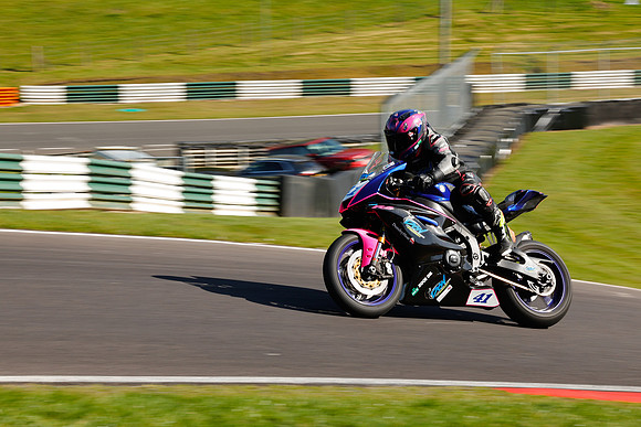 IH_NG_Cadwell Park_110425_006002