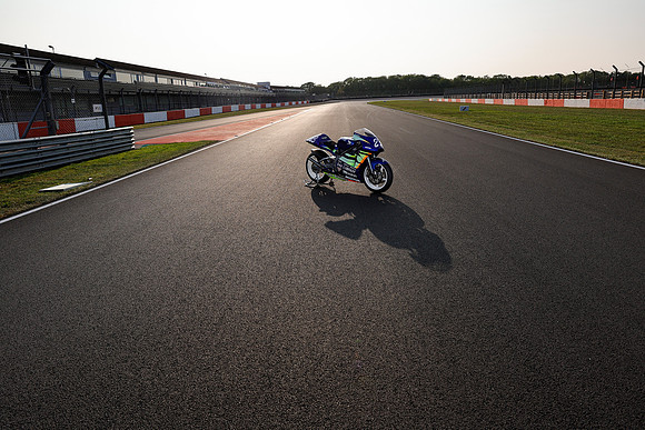 IH_NG_Donington Park_144424