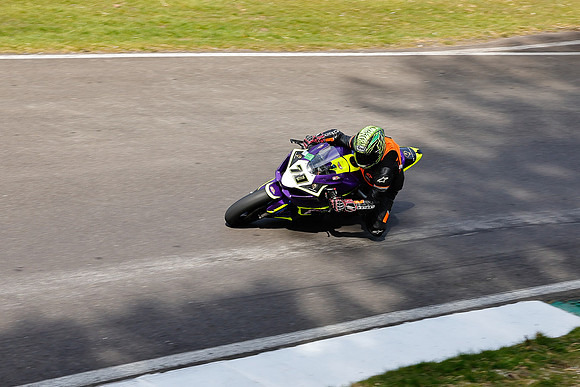 IH_NG_Cadwell Park_110425_001734