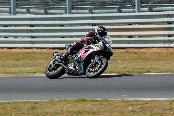 IH_NG_Snetterton_041878