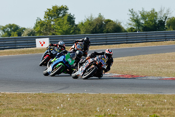 IH_NG_Snetterton_042210