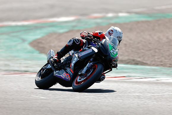 IH_NG_Donington Park_151846