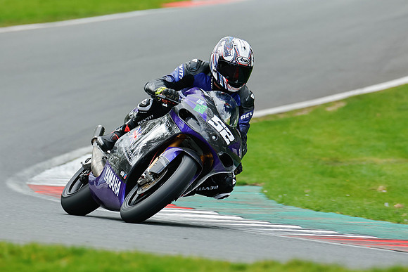 IH_NG_Cadwell Park_130425_013772