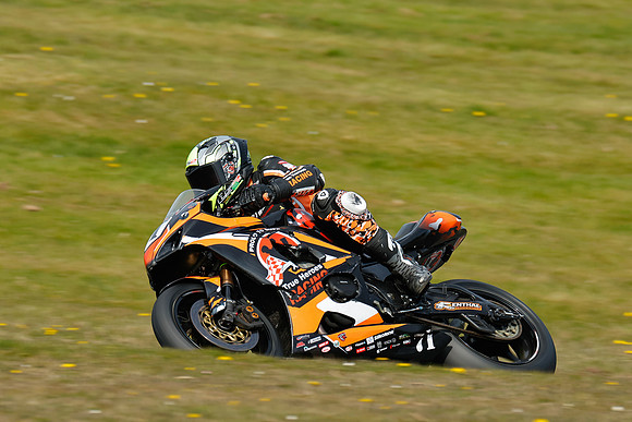 IH_NG_Cadwell Park_120425_009221