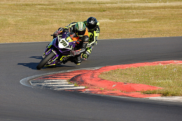 IH_NG_Snetterton_040254