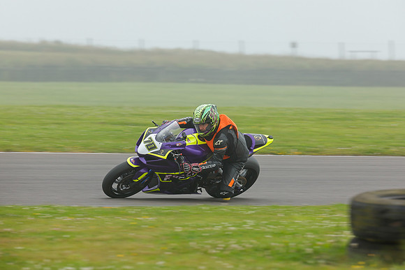 IH_NG_Anglesey_079637