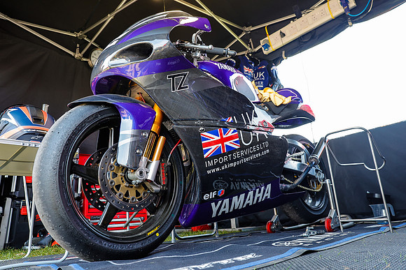 IH_NG_Cadwell Park_110425_008779