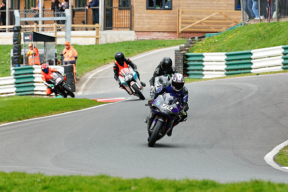 IH_NG_Cadwell Park_130425_013854