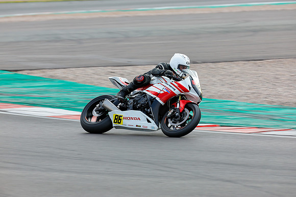 PM-IH_NG_Donington Park_142398