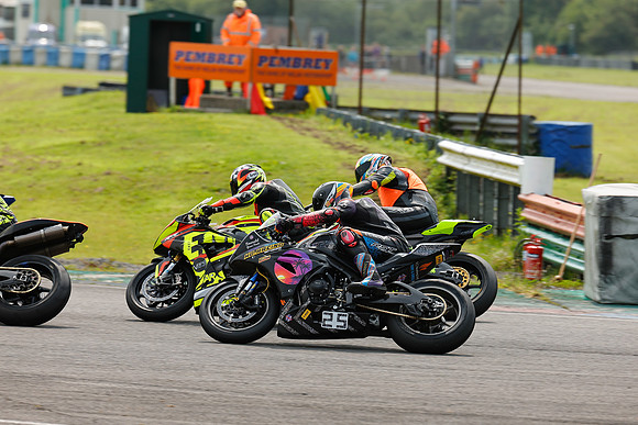 IH_NG_Pembrey_055201