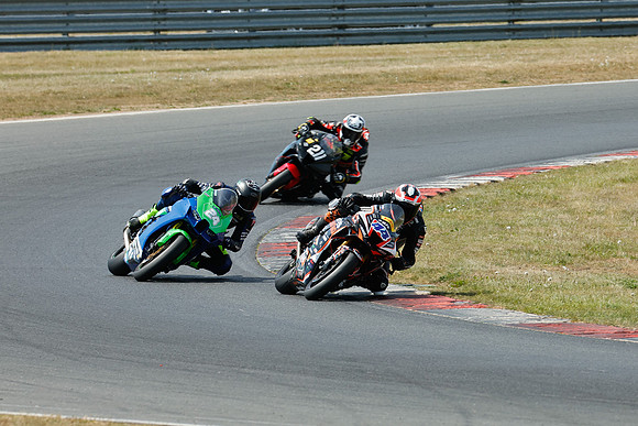 IH_NG_Snetterton_041811