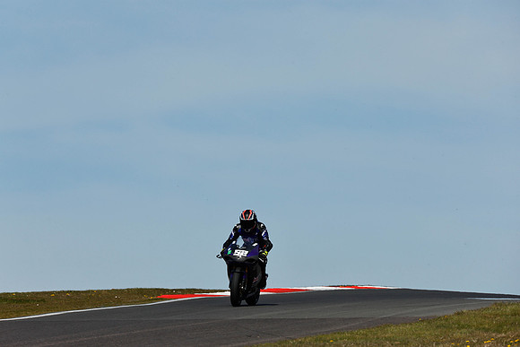 IH_NG_Cadwell Park_110425_005123