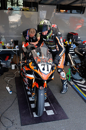 IH_NG_Cadwell Park_120425_012290