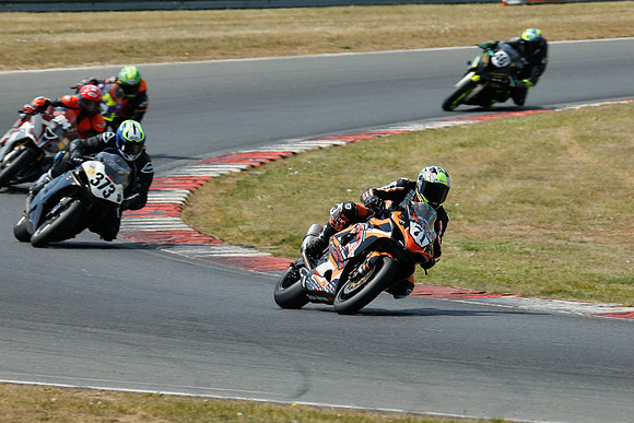 IH_NG_Snetterton_041798